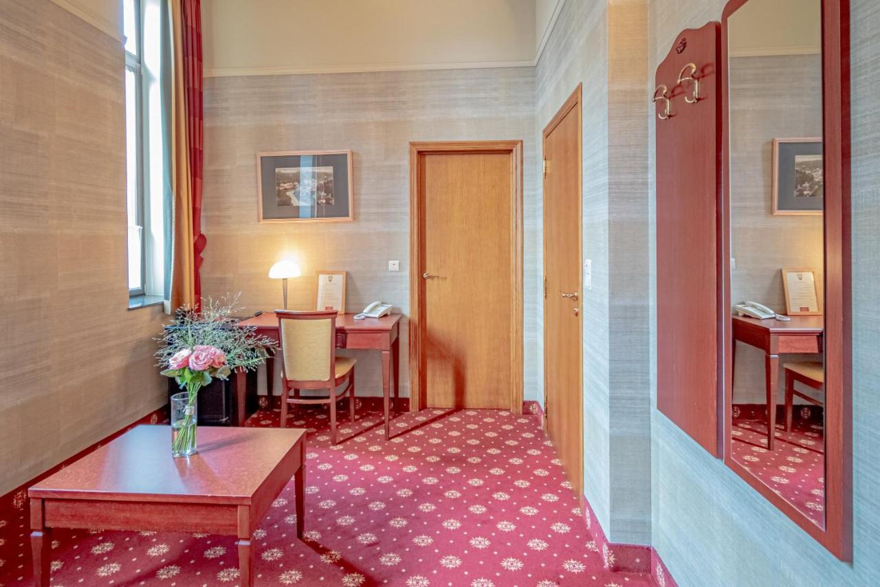 Hotel Des Comtes Durbuy Exteriör bild