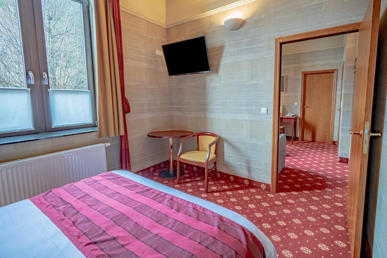 Hotel Des Comtes Durbuy Exteriör bild